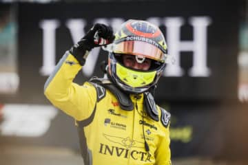 フォルナローリがFIA F2初優勝。FIA F3未勝利王者が4年ぶりのトップチェッカー／第8戦レース1