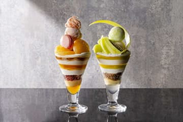 ストリングスホテル東京インターコンチネンタル、桃とメロンの2種の夏限定パフェ　7月1日から