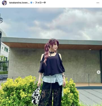 【年齢の概念、崩壊】田中れいな(35)、奇跡の“美肌オフショル”姿にネット騒然。「本当に時が止まってる…」