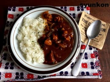 加熱は8分！電子レンジだけで作る「チキンカレー」レシピ