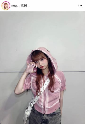 辻希美の17歳娘・希空、へそピアスをキラリと輝かせ...「念願のスティッチディズニー」満喫ショット