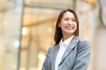 ある銀行で「年3.0％」という高金利の定期預金を見つけました。何か注意することってありますか？