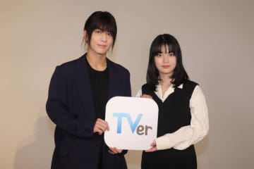 岩田剛典×蒔田彩珠が「DOCTOR PRICE」で初バディに！　「岩ちゃんって呼んじゃいそう（笑）」
