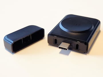 [本日の一品]旅を快適にするスマートウォッチ用超軽量充電パートナー