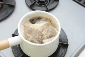 作った麦茶、常温で冷まして大丈夫？実はNGな理由と手早く冷ます方法