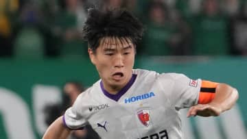 京都MF川﨑颯太は「マインツ移籍確定も…」と独報道。佐野海舟の去就に影響は？