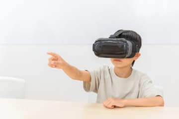 ワクワクの未来体験★空飛ぶクルマで空中散歩！VR体験＆ペーパークラフトプレゼントも！【イオンモール草津】