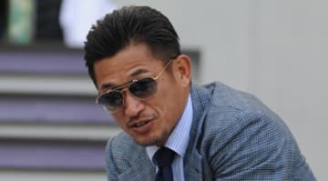 58歳カズ、プロ40年目で先発出場！日本代表OBがプレーに脱帽「あの暑さの中…走れるのは凄すぎます！」