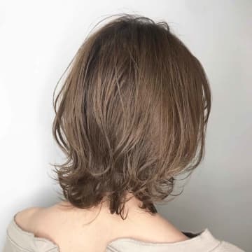 後ろ姿が大人可愛い！＜40・50代＞は【ネオウルフ】で垢抜けしよ♡