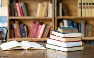 「公共図書館はこの国の民主主義の最後の砦だ」 非正規化も進む司書の重要な役割