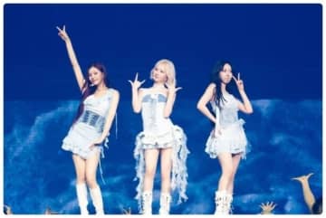 VIVIZ、新曲を初披露も！ワールドツアーのソウル公演が成功裏に終了…カムバック活動に高まる期待