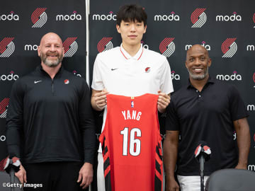 ドラフト16位の中国人ルーキー ヤン・ハンセンがサマーリーグに意気込み「プロセスを楽しむ」