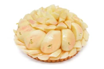 【カフェコムサ】大ぶりの“桃”をたっぷり飾ったケーキが登場！