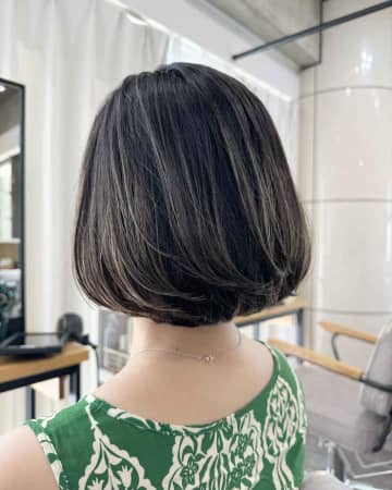 【40・50代】の”シャレ見えヘア”！「レイヤーボブ」