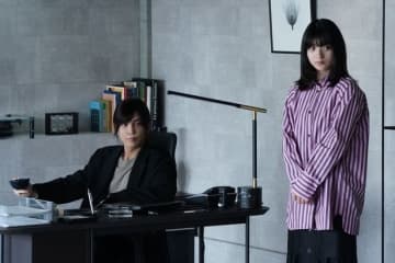 ドラマ「DOCTOR PRICE」蒔田彩珠が岩田剛典のバディを好演