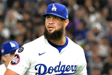 ドジャース“戦力外”の38歳右腕がナショナルズ入りと米記者。チームは同日、球団初世界一の功労者GM＆監督の電撃解任を発表