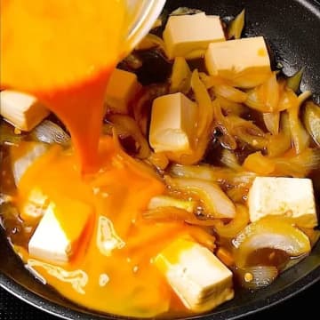 【この玉ねぎの使い方は神】白米もパンも秒で消える玉ねぎガチうまレシピ3選