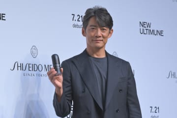 『SHISEIDO MEN』シリーズからハリのある肌へ導く“新美容液”登場！反町隆史（51）も使い心地に納得「香りもよくて、全然ベタつかないです」