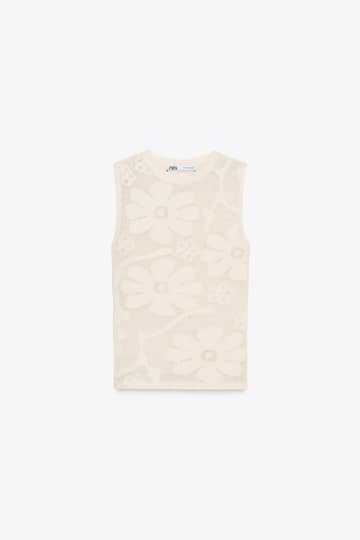 【ZARA】 ヘルシーな肌見せが叶う「上品ノースリトップス」