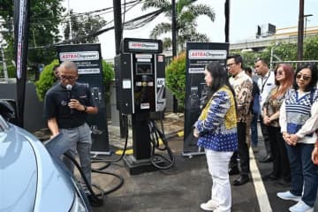 【インドネシア】アストラ系、ＫＦＣにＥＶ充電設備を設置［車両］