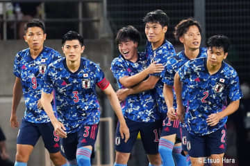 ｢つながり面白い｣｢よく作ったなあ｣Jリーグが作成したE-1選手権の日本代表“相関図”に称賛の声｢監督歴とか属性濃いな｣｢サウナとゴルフの趣味どうでもよすぎて笑」