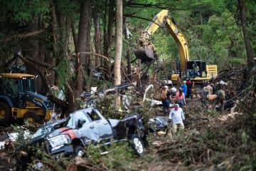 米テキサス州の洪水、死者１０４人に