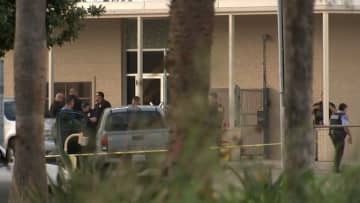 国境警備施設で銃撃戦、容疑者の男射殺　警官など３人負傷　米テキサス州
