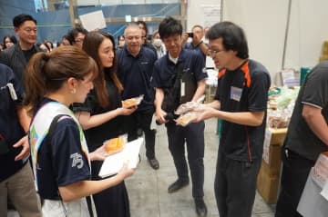 JA共済が協同組合フェスティバルに参加　仲間由紀恵さん「助け合って生きる社会になれば」　38のブース出展、地震体験コーナーも