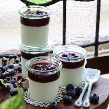 暑い日にはこれ！ひんやり「ブルーベリーのヨーグルトムース」レシピ