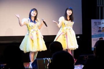 天国に一番近いアイドルmyunとyayo〜登場！昭和歌謡ショー&終活セミナーが大盛況