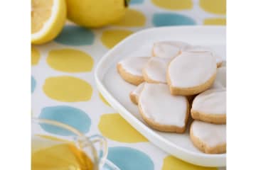 東京の人気カヌレ店「コムパリ」が梅田に期間限定出店！焼菓子も販売スタート