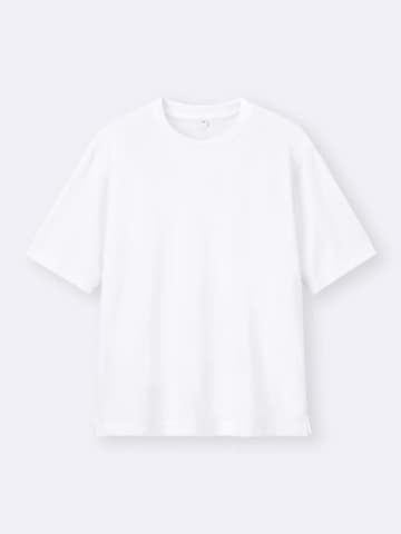 【GU】ルーズシルエットがサマ見えな夏の「人気トップス」