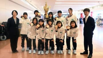 ＜レスリング＞U15アジア選手権（キルギス）出場の女子チームが帰国