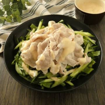 モリモリ食べられる！「豚しゃぶの味噌ヨーグルトがけ」