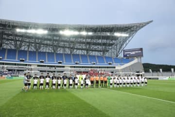 「ガラガラやん！」日本vs香港戦、まさかの“観客687人”にネット騒然！「興行成り立つの？」「さすがに観てて寂しくなった」【E-1】