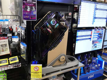 約100万円のPCケース「Infinite」がアークで展示スタート、パッケージ重量は100kg