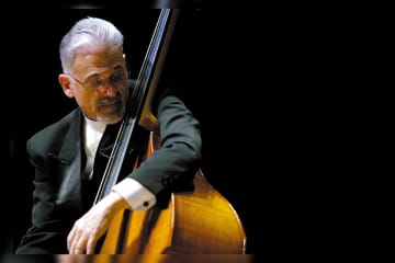 コントラバスの常識を覆した天才ゲリー・カー、キングレコードからリリースしたアルバム計17タイトルを一挙配信開始／ゲリー・カー本人のコメントも到着