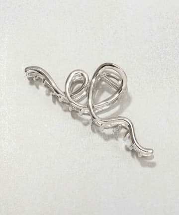 【3COINSのシルバー】が今っぽ「最旬ヘアクリップ」