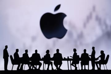 “ティム・クックCEOの後継候補” ジェフ・ウィリアムズCOOがアップルを退職へ