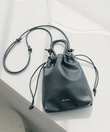 【niko and …】トレンドの「ミニバッグ」がセールに！