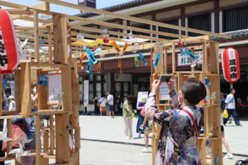 チリン、チリンと音色涼やかに。「第30回川崎大師風鈴市」が7月17～21日に開催