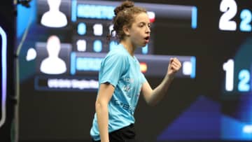 ハナ・ゴーダの使用用具・大会成績・プロフィール