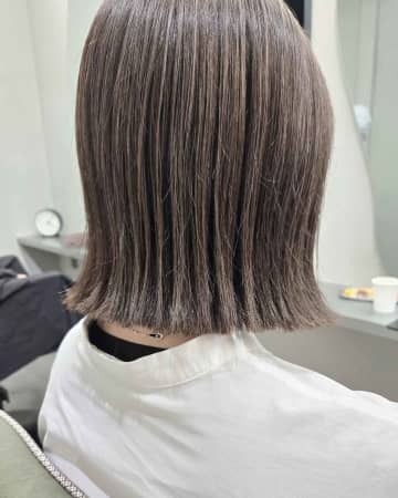 “白髪ぼかし感”ない！ シャレ見えほぼ確実の【40・50代ヘア】