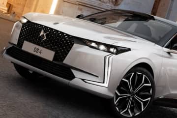 DS 4に上質限定車が登場！　シャンゼリゼの名を冠した70台