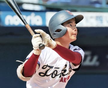 桐光学園がコールドで初戦突破　今夏限りで勇退表明の野呂監督「感慨深い」　DeNA中川颯選手の姿も