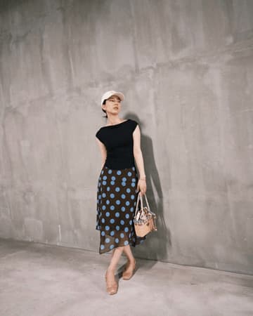 のん、大人の抜け感全開の夏コーデに「ナイスバディ」