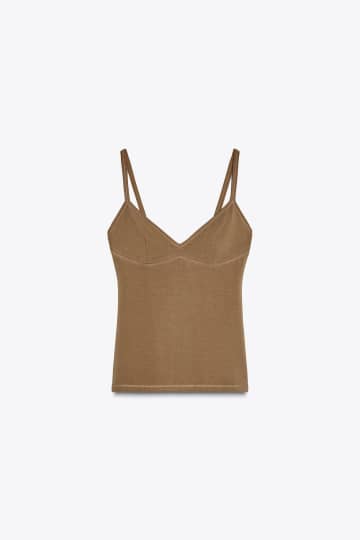 【ZARA】1枚持っておきたい「万能インナー」