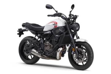 ヤマハ、ネオレトロ『XSR700』の最新モデル発表。ホワイトとブルーのカラーラインアップに