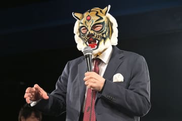 【ストロングスタイル】初代タイガーが〝リング復帰〟を明言　車いすを降り「大変元気になりました」と経過報告
