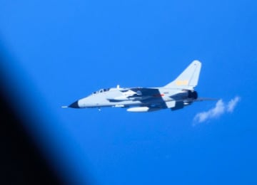 中国軍機、空自機に接近　東シナ海上空で、6月以来